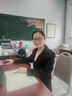 楊曉燕老師 深耕數(shù)據(jù)庫與計算機網(wǎng)絡(luò)服務(wù)的教育先鋒